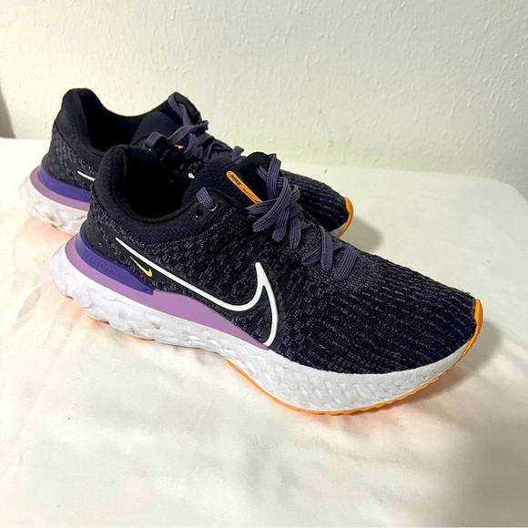 Women’s Nike React Infinity Run Flyknit 3 "Cave Purple" Sneakers Sz 7.5 Running - Picture 2 of 12
